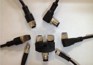 如何選擇靠譜的連接器供應商？利路通20年連接器廠家?guī)偷侥?></div>
            <div   id=